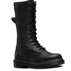 Dr.Martens Hazil Boots women's 9